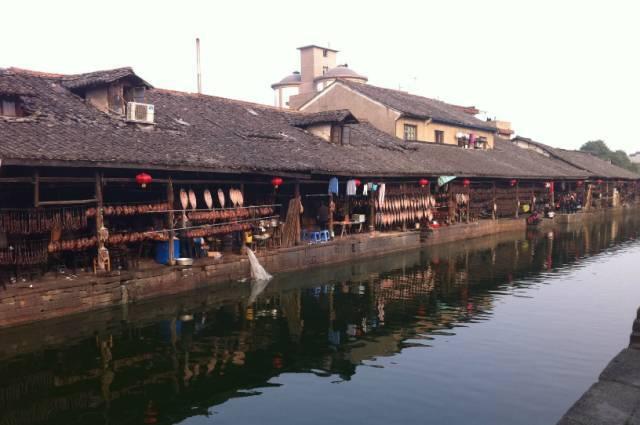社论丨积极的货币政策有利于支持实体经济和提振市场信心